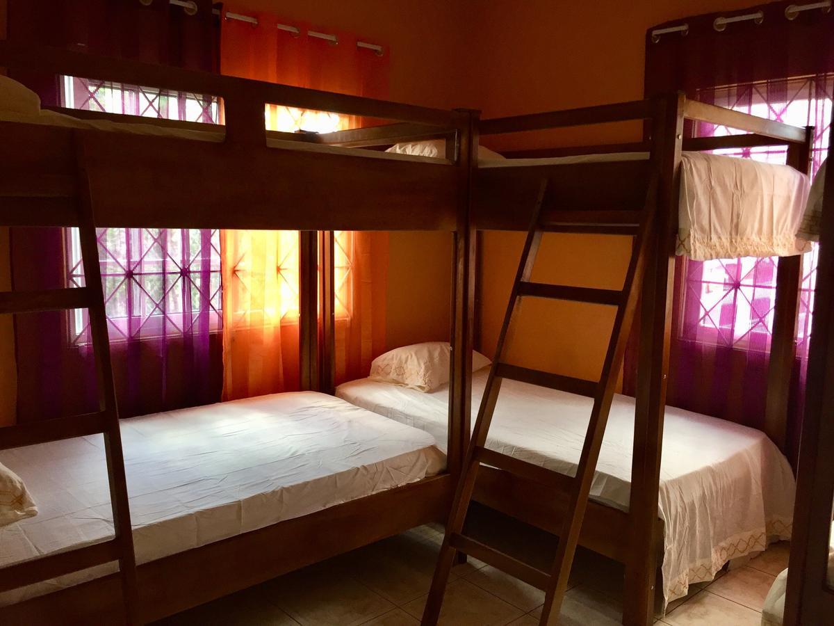 Yaad Hostel Μοντέγκο Μπέυ Εξωτερικό φωτογραφία