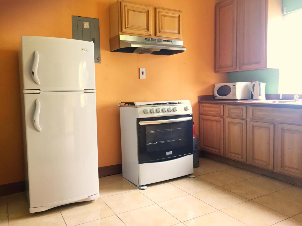 Yaad Hostel Μοντέγκο Μπέυ Εξωτερικό φωτογραφία