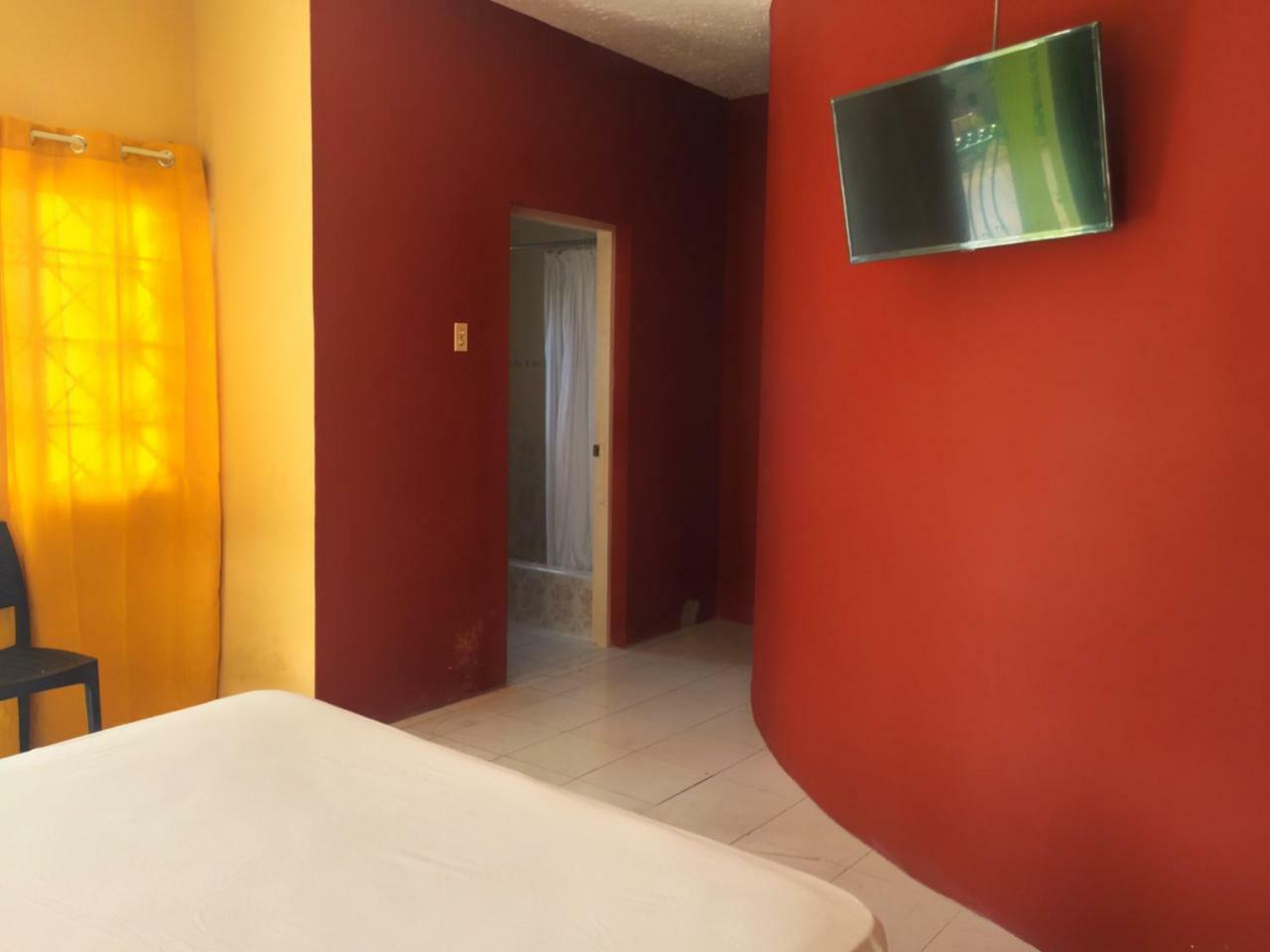 Yaad Hostel Μοντέγκο Μπέυ Εξωτερικό φωτογραφία
