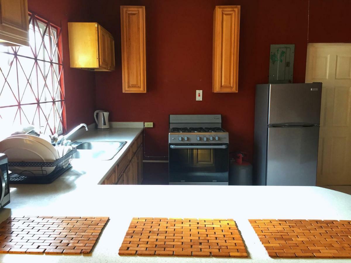 Yaad Hostel Μοντέγκο Μπέυ Δωμάτιο φωτογραφία